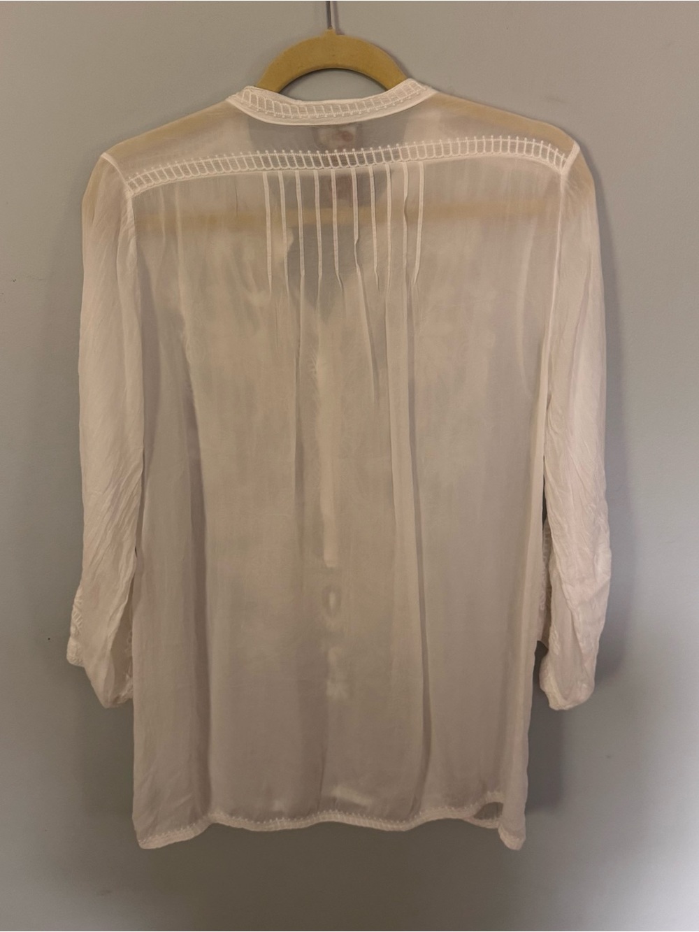 Johnny Was Jeta Blouse Womens M White Embroidered Rayon Boho 3/4 Sleeve - Picture 6 of 8
